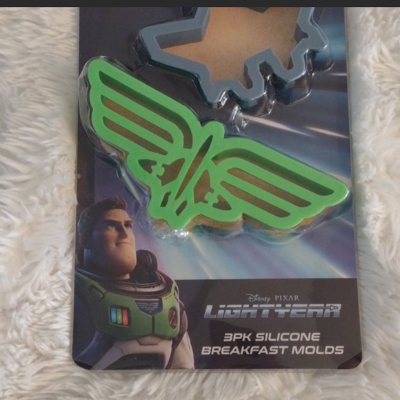 NWT 3 Piece Silicone Breakfast Molds Disney Pixar Lightyear - Picture 4 of 5